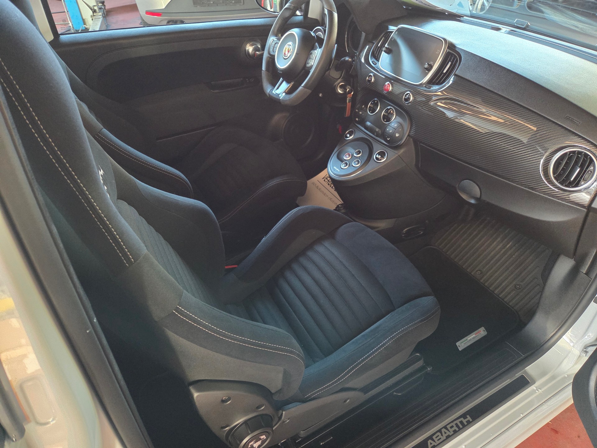 FIAT 595 1.4 16V Turbo Abarth Competizione Dualogic-image-10