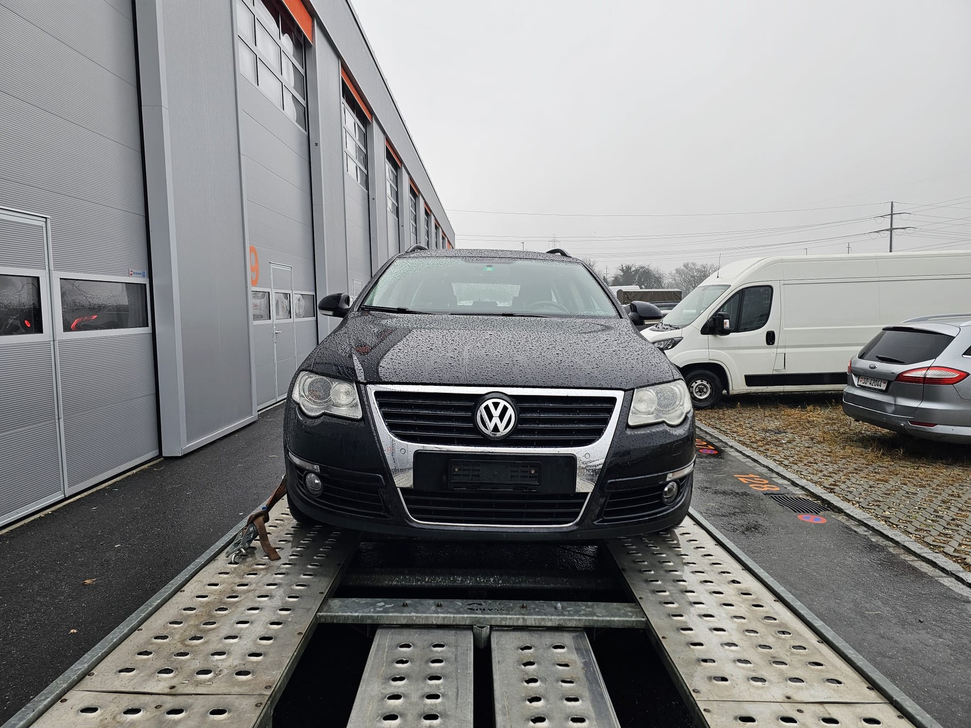 VW Passat Variant 2.0 TDI Premium 4Motion-image-7