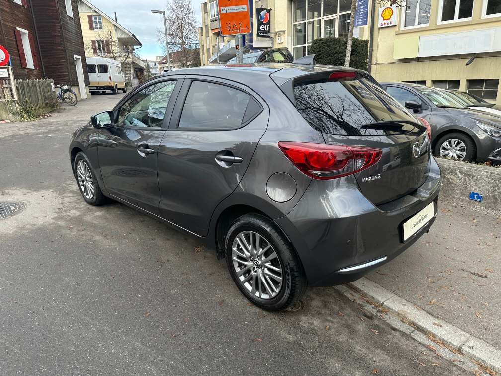 MAZDA 2 1.5 90 Revolution-image-10