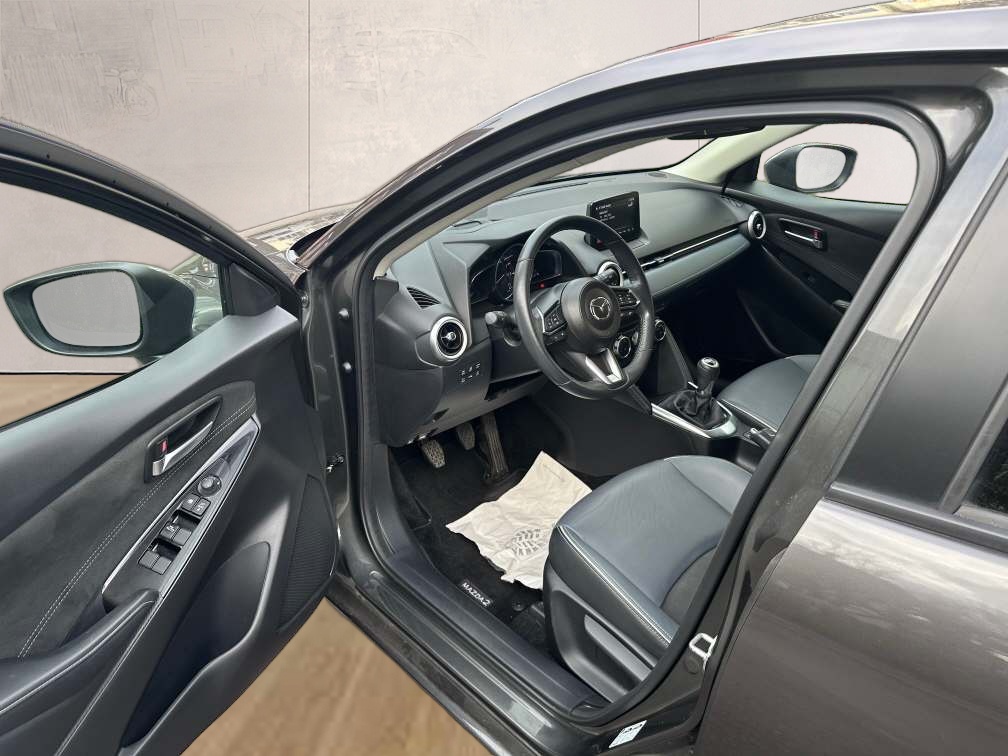 MAZDA 2 1.5 90 Revolution-showroom-element-3