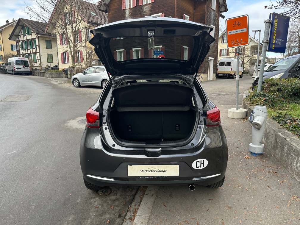 MAZDA 2 1.5 90 Revolution-image-9