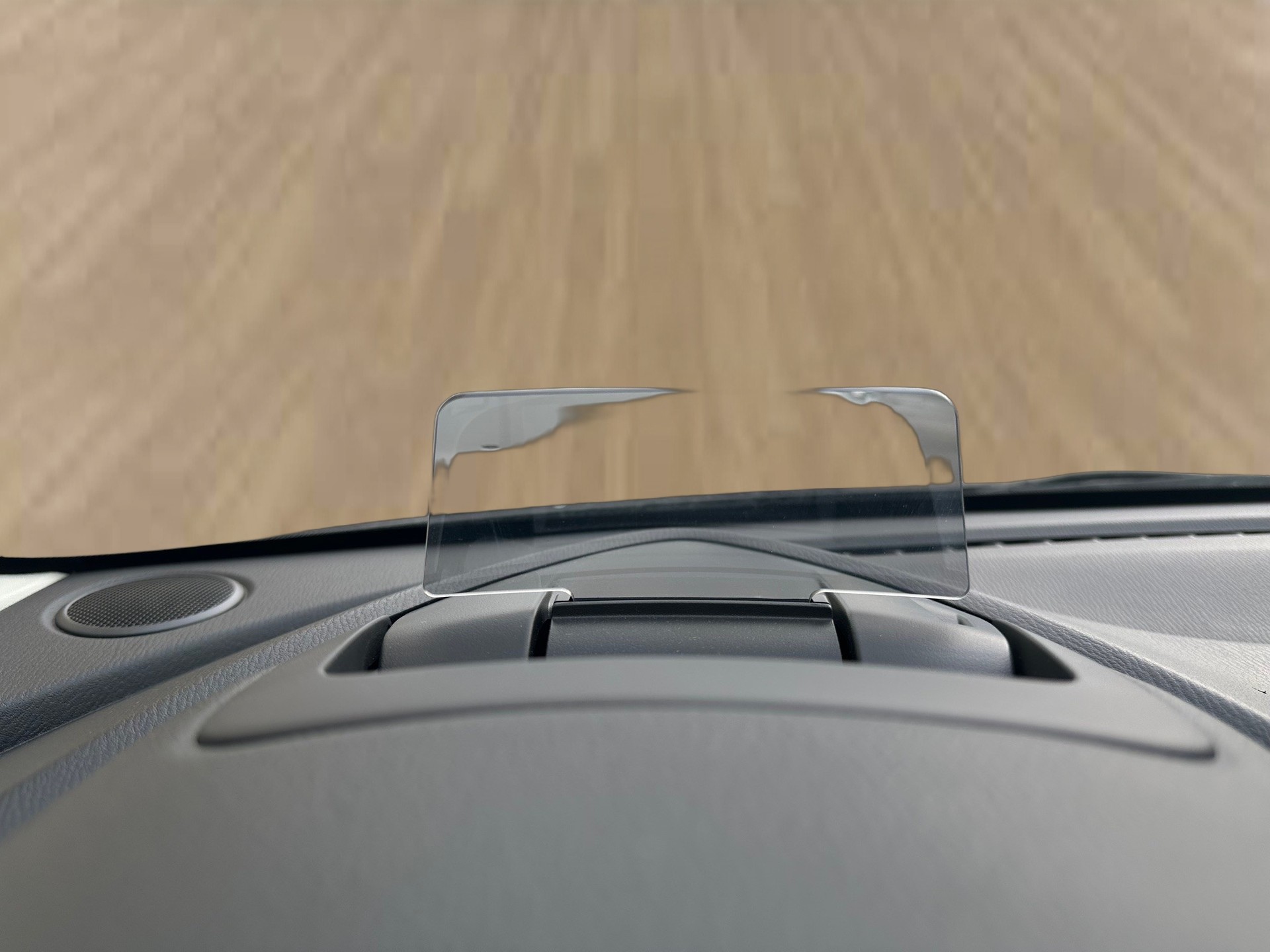 MAZDA 2 1.5 90 Revolution-image-4