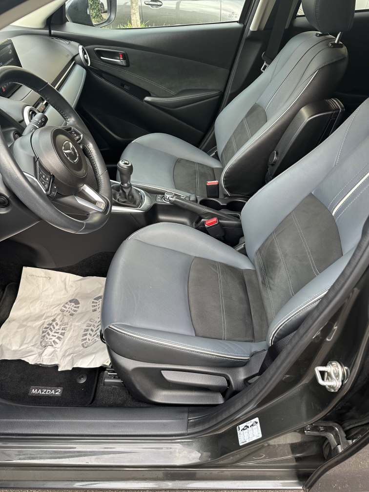MAZDA 2 1.5 90 Revolution-image-6