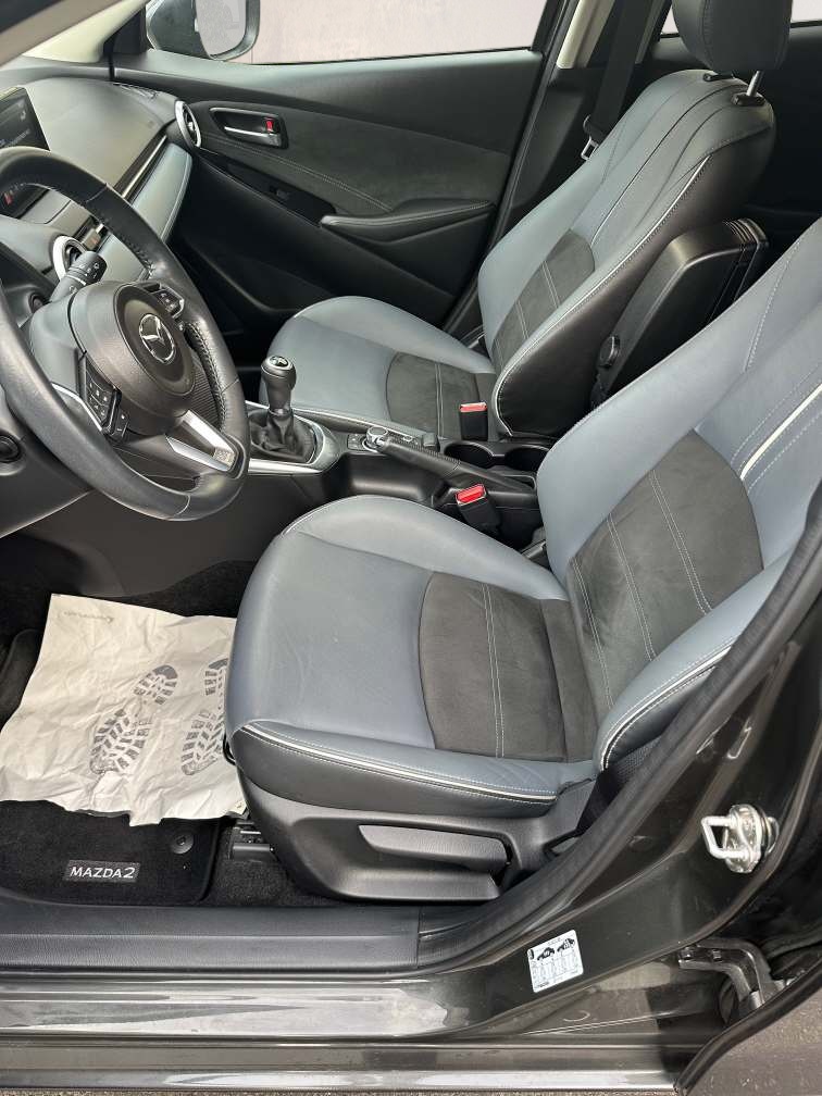 MAZDA 2 1.5 90 Revolution-image-6