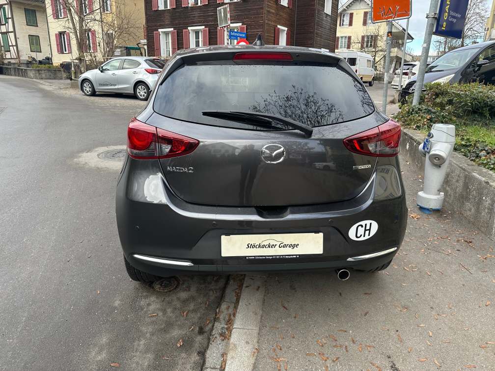 MAZDA 2 1.5 90 Revolution-image-11
