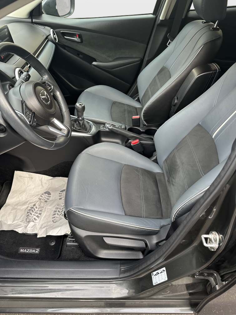 MAZDA 2 1.5 90 Revolution-image-7