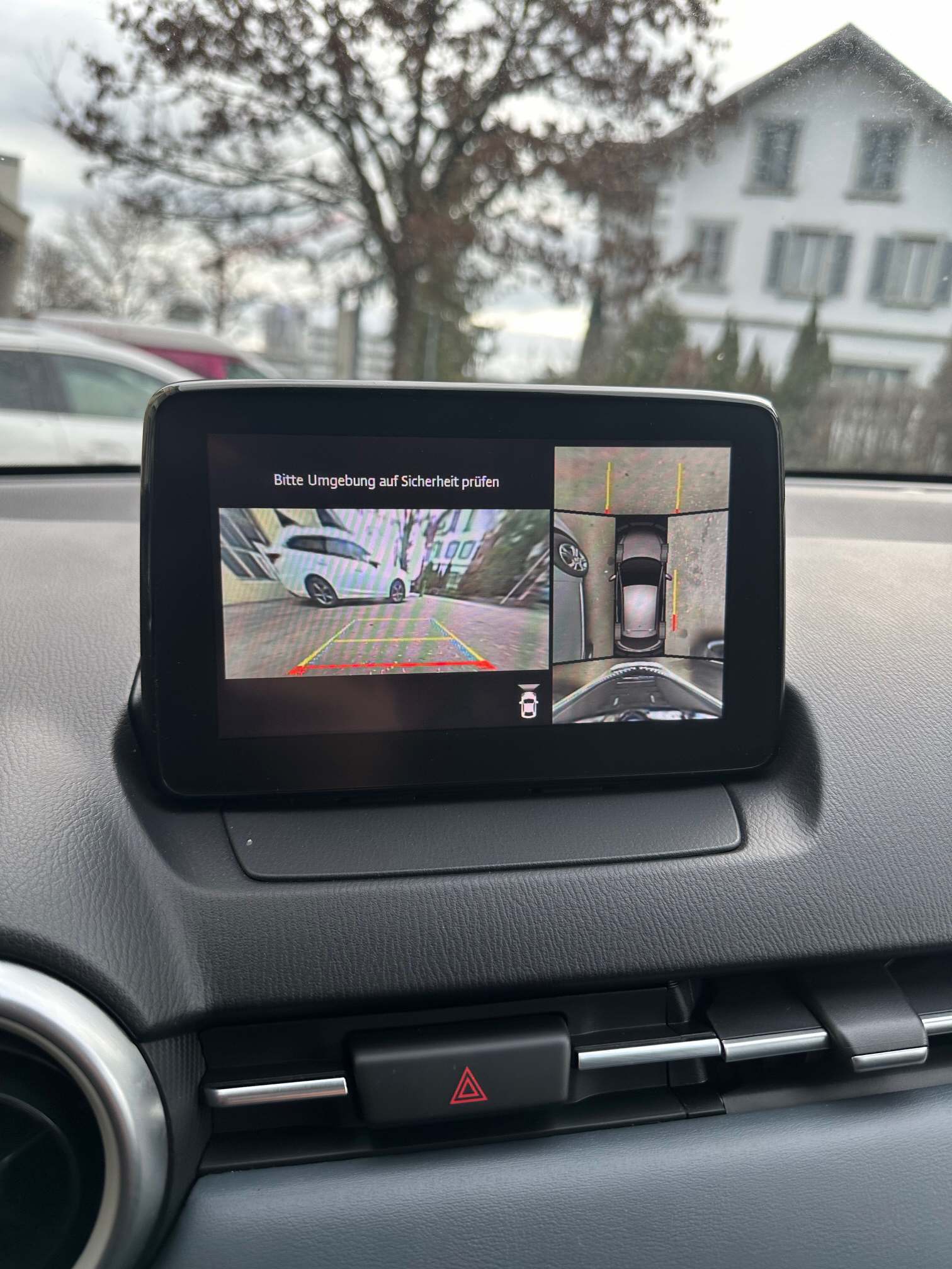 MAZDA 2 1.5 90 Revolution-image-7
