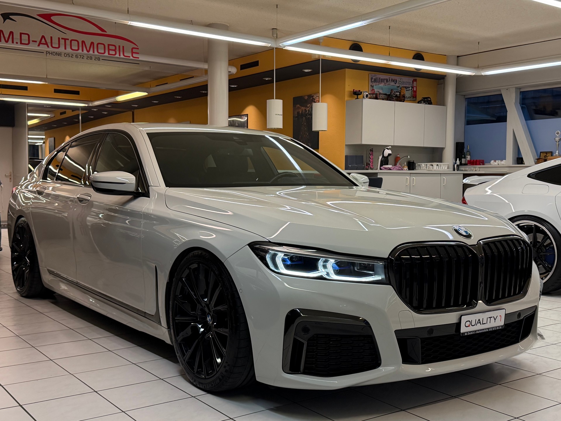 BMW 730d xDrive Steptronic-image-0