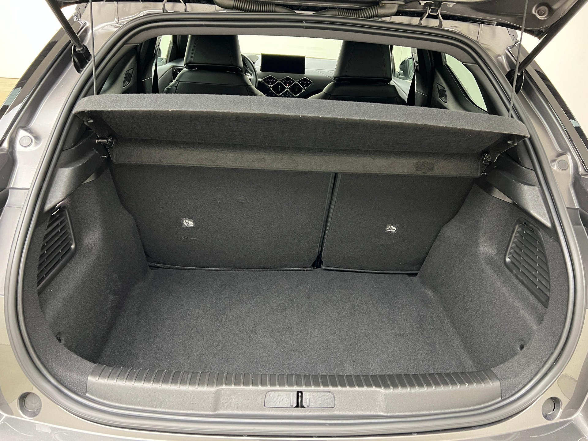 DS AUTOMOBILES 3 Crossback 1.2 PureTech 155 Bastille-image-5