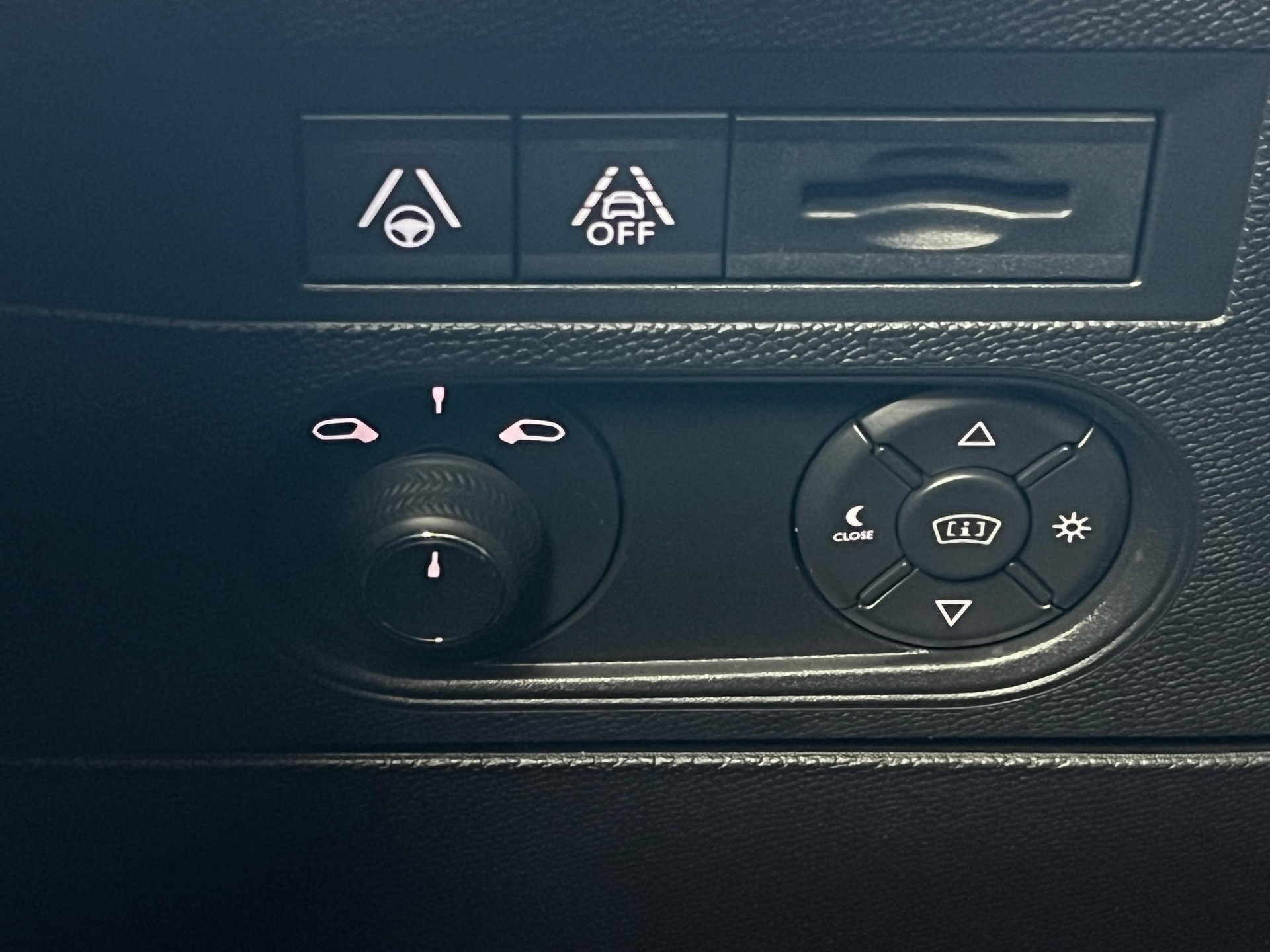 DS AUTOMOBILES 3 Crossback 1.2 PureTech 155 Bastille-image-14