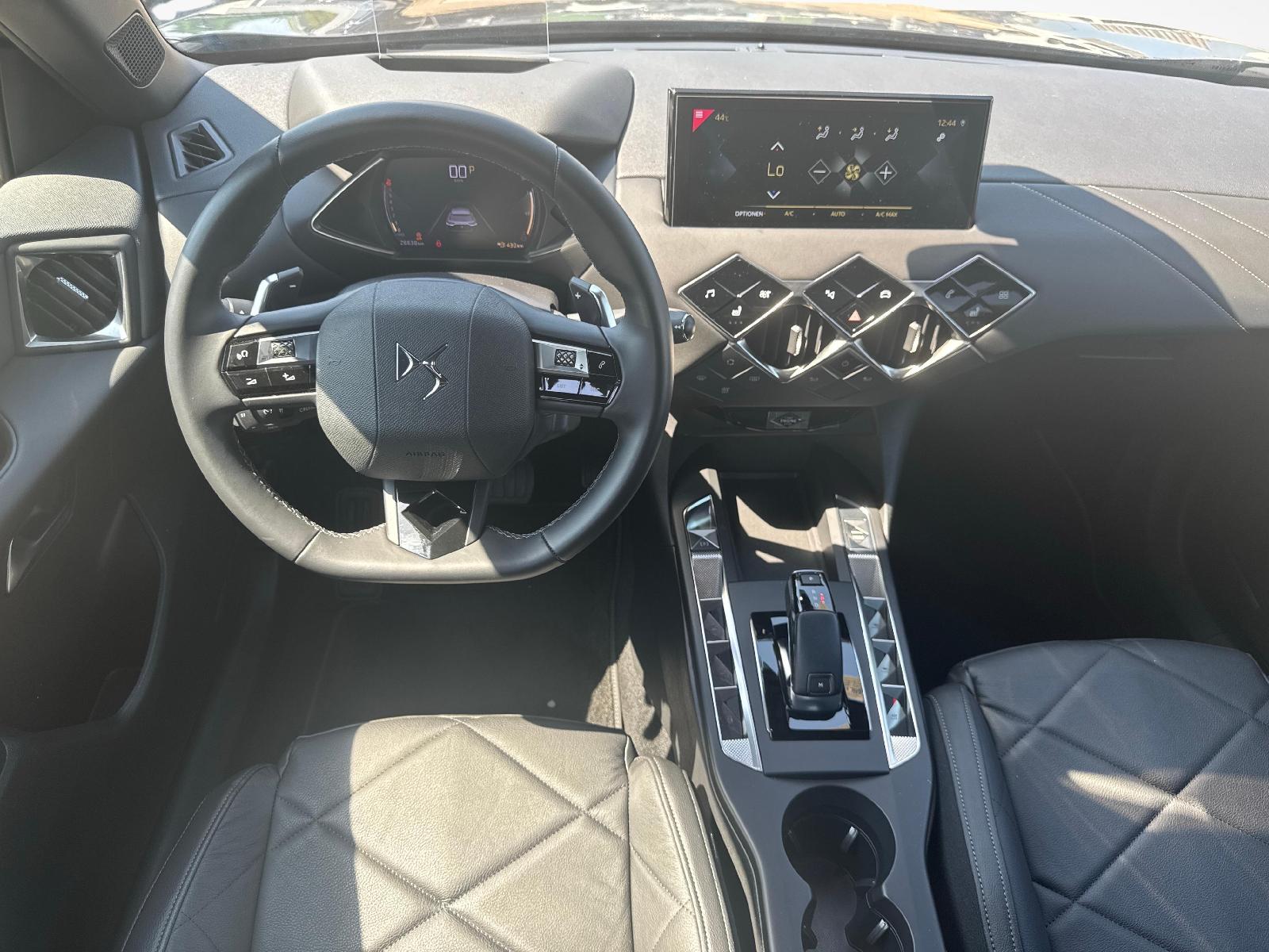 DS AUTOMOBILES 3 Crossback 1.2 PureTech 155 Bastille-image-8