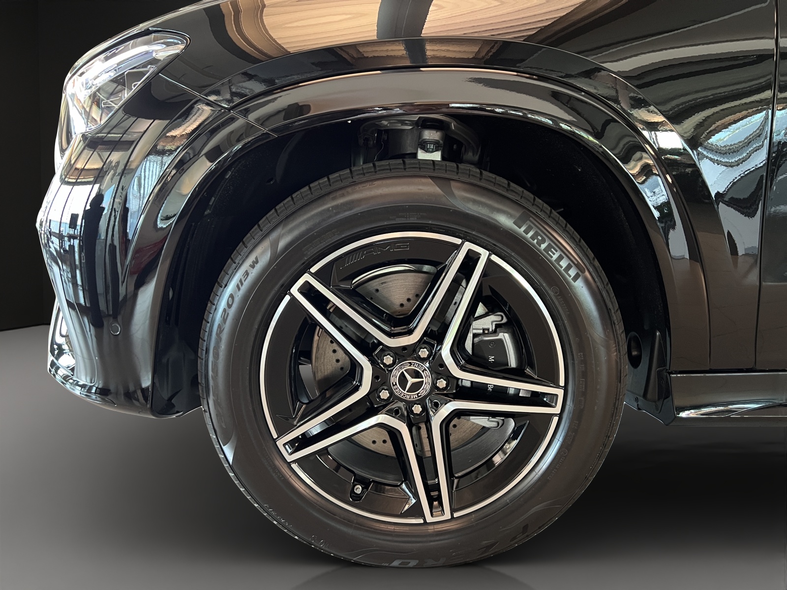 MERCEDES-BENZ GLE 300 d 4Matic AMG Line-image-7