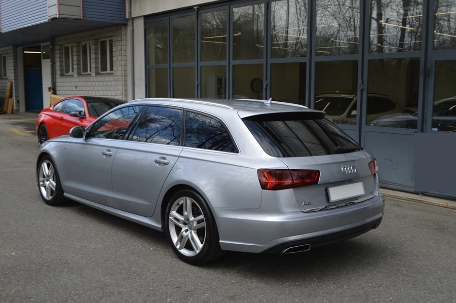 AUDI A6 Avant 3.0 TDI V6 quattro S-tronic S line-image-13