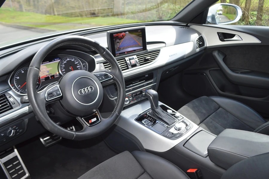 AUDI A6 Avant 3.0 TDI V6 quattro S-tronic S line-image-4