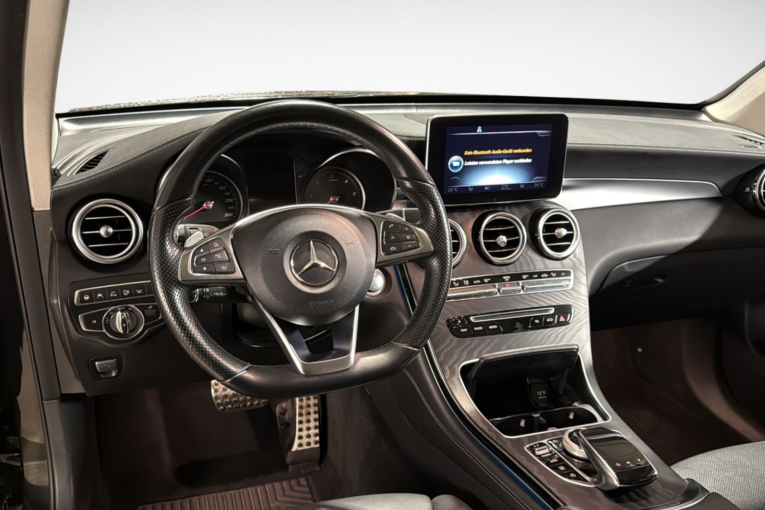 MERCEDES-BENZ GLC 350 d AMG Line 4Matic 9G-Tronic-image-10
