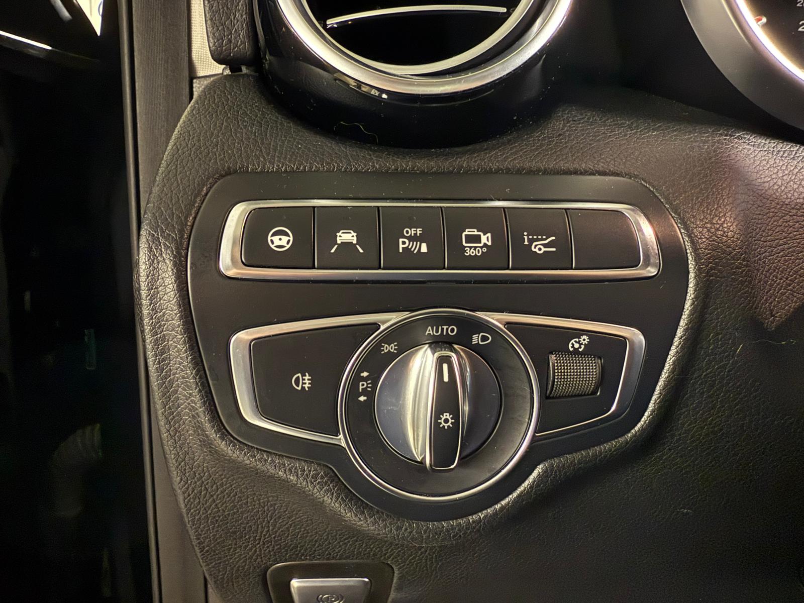 MERCEDES-BENZ GLC 350 d AMG Line 4Matic 9G-Tronic-image-13