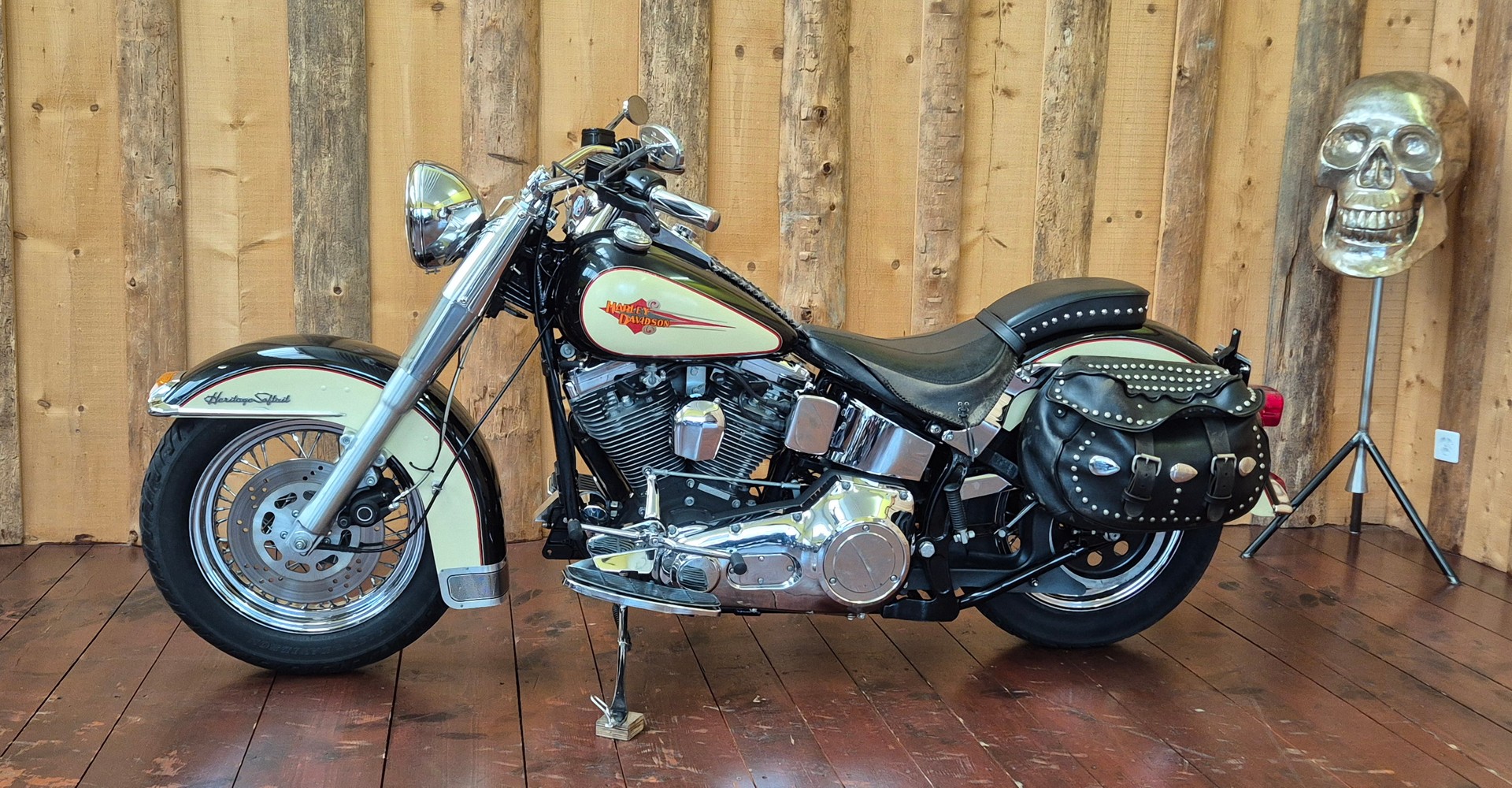 HARLEY-DAVIDSON FLST Heritage Softail-image-14
