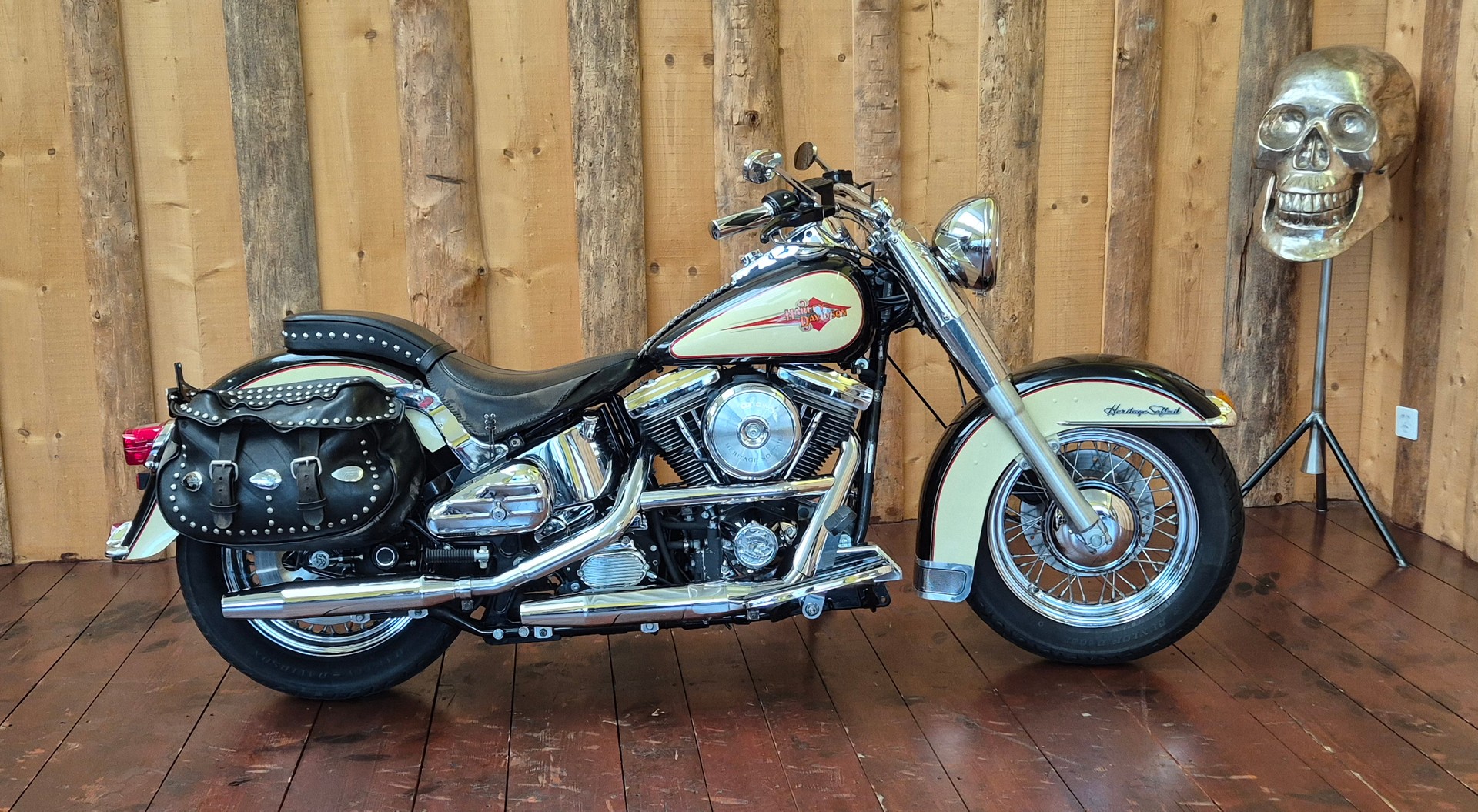 HARLEY-DAVIDSON FLST Heritage Softail-image-7