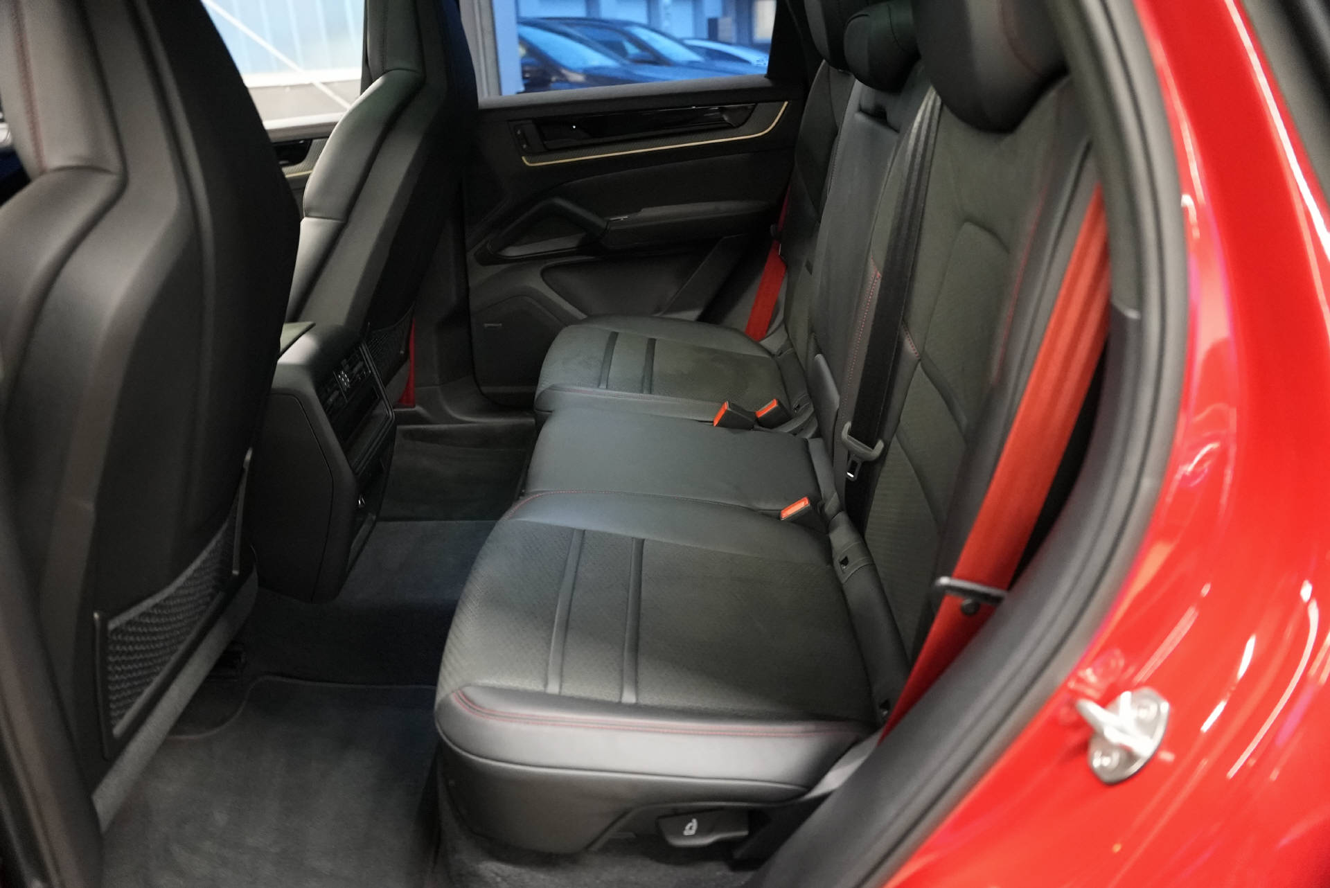 PORSCHE Cayenne GTS Tiptronic-image-10