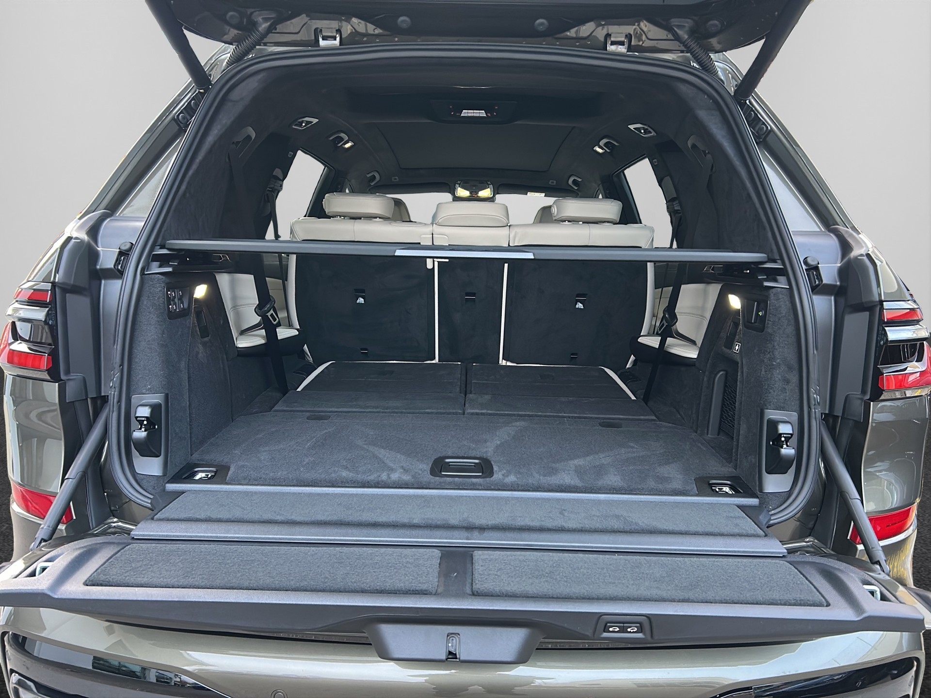 BMW X7 xDrive 48V 40d M Sport Pro Steptronic-image-22
