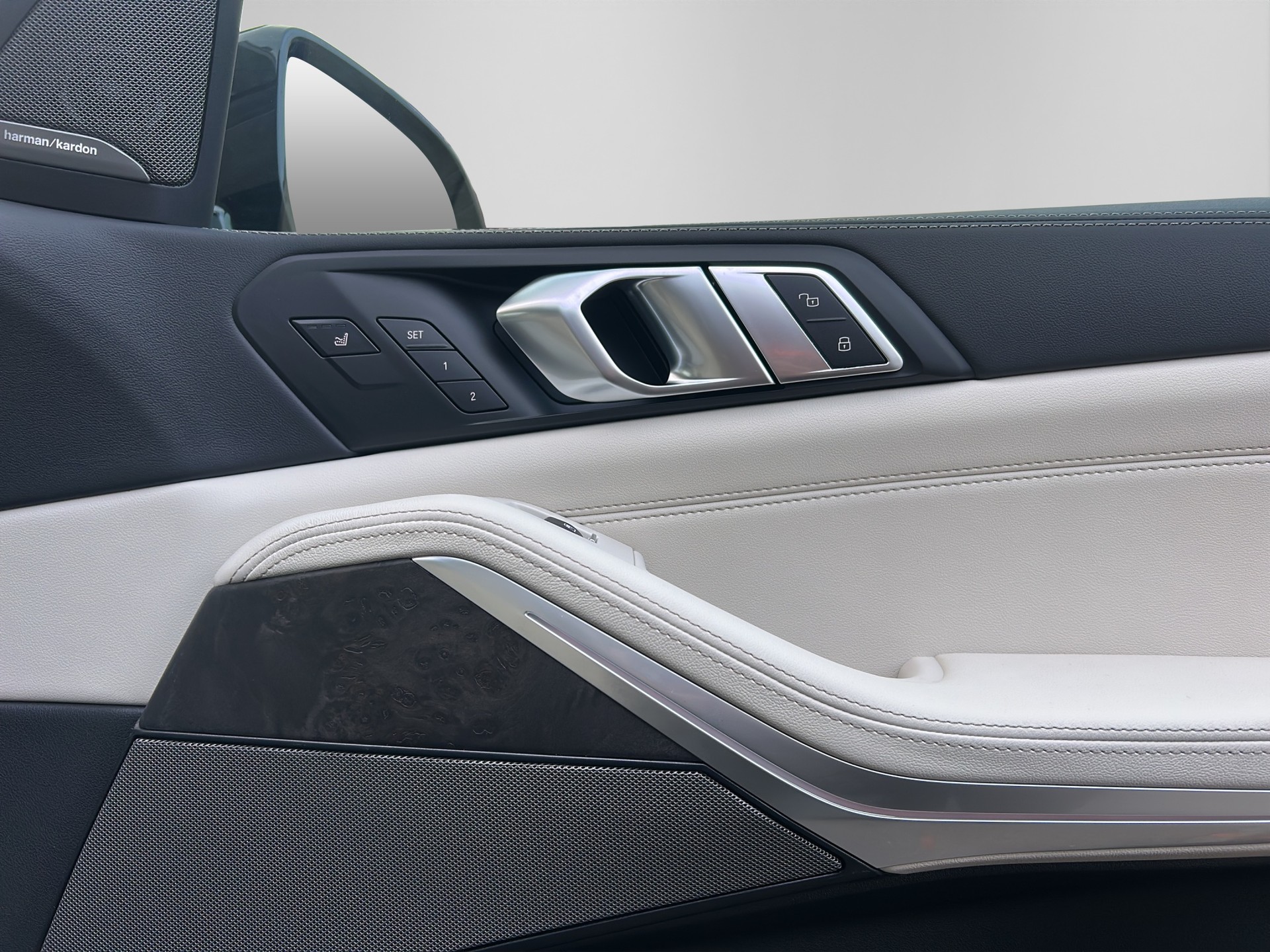 BMW X7 xDrive 48V 40d M Sport Pro Steptronic-image-20