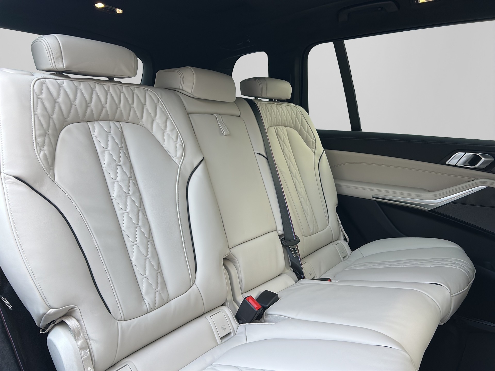 BMW X7 xDrive 48V 40d M Sport Pro Steptronic-image-21