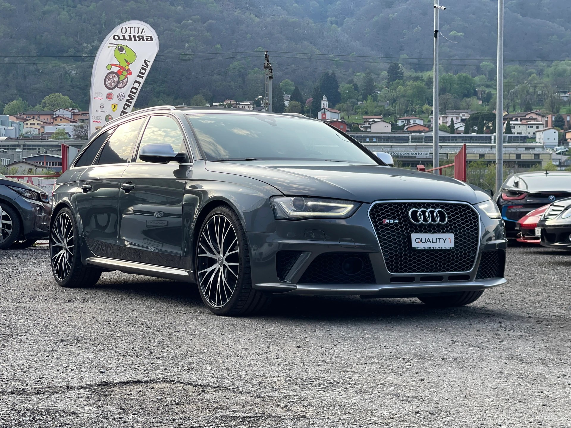 AUDI RS4 Avant 4.2 FSI V8 quattro S-tronic-image-1