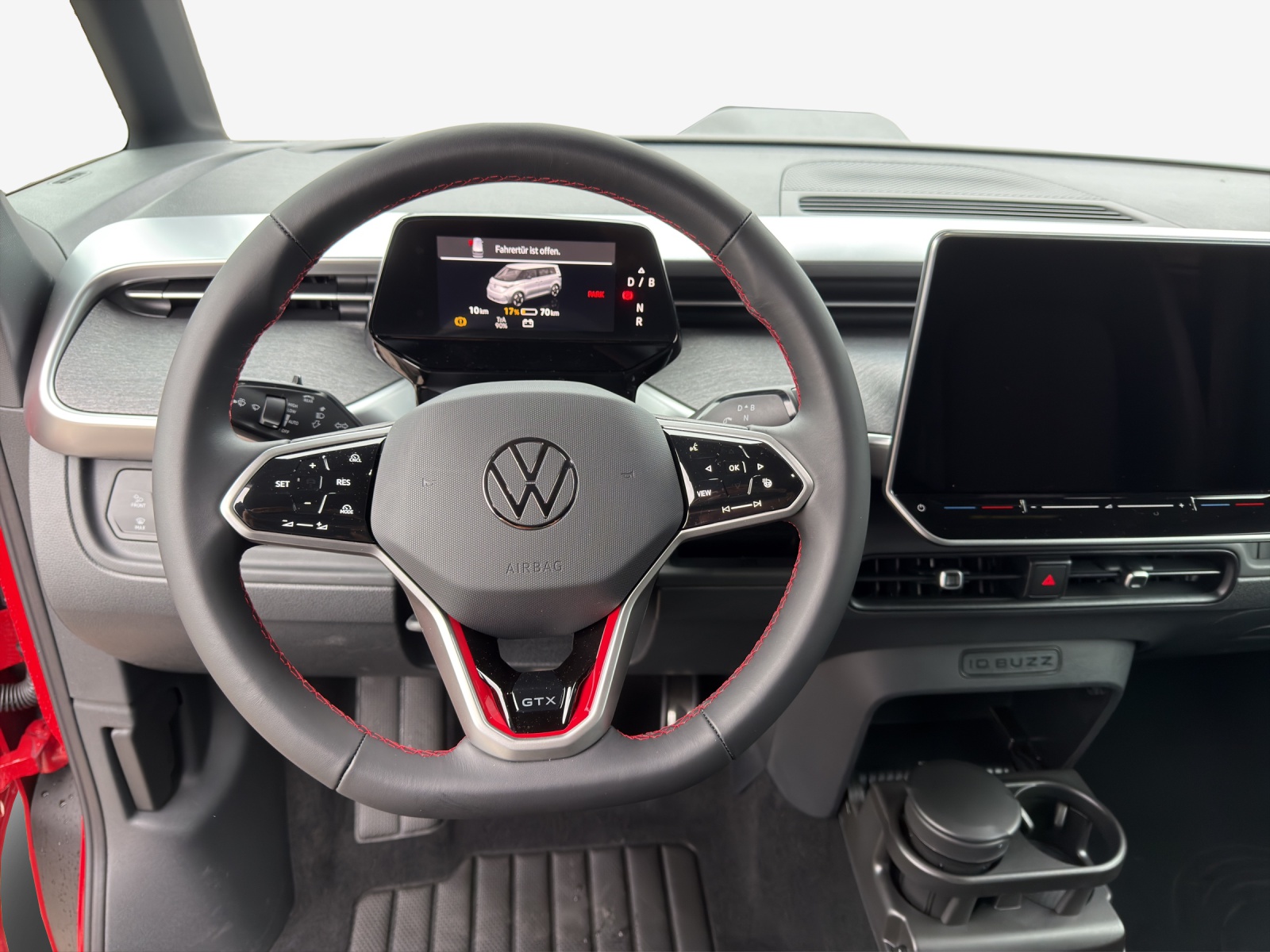 VW ID.Buzz LWB GTX 4 Motion-image-8