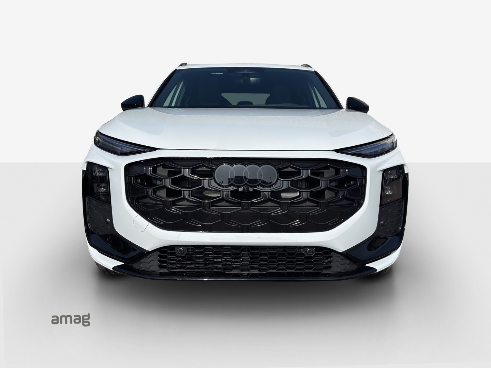 AUDI Q3 SUV TFSI quattro 195 kW S tronic-image-6