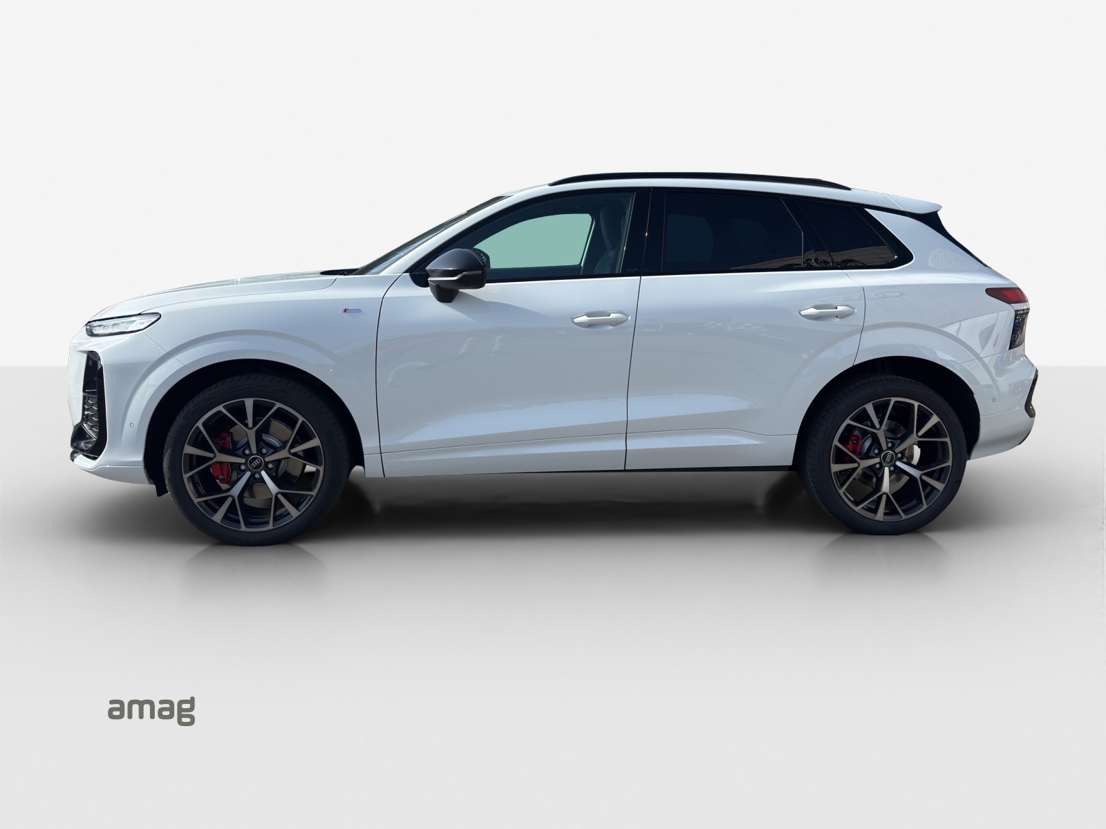AUDI Q3 SUV TFSI quattro 195 kW S tronic-image-1