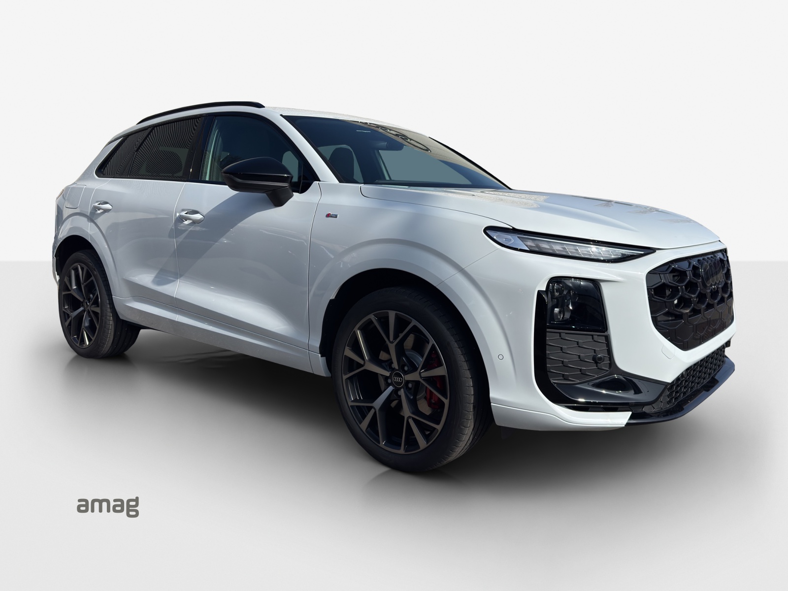 AUDI Q3 SUV TFSI quattro 195 kW S tronic-image-5