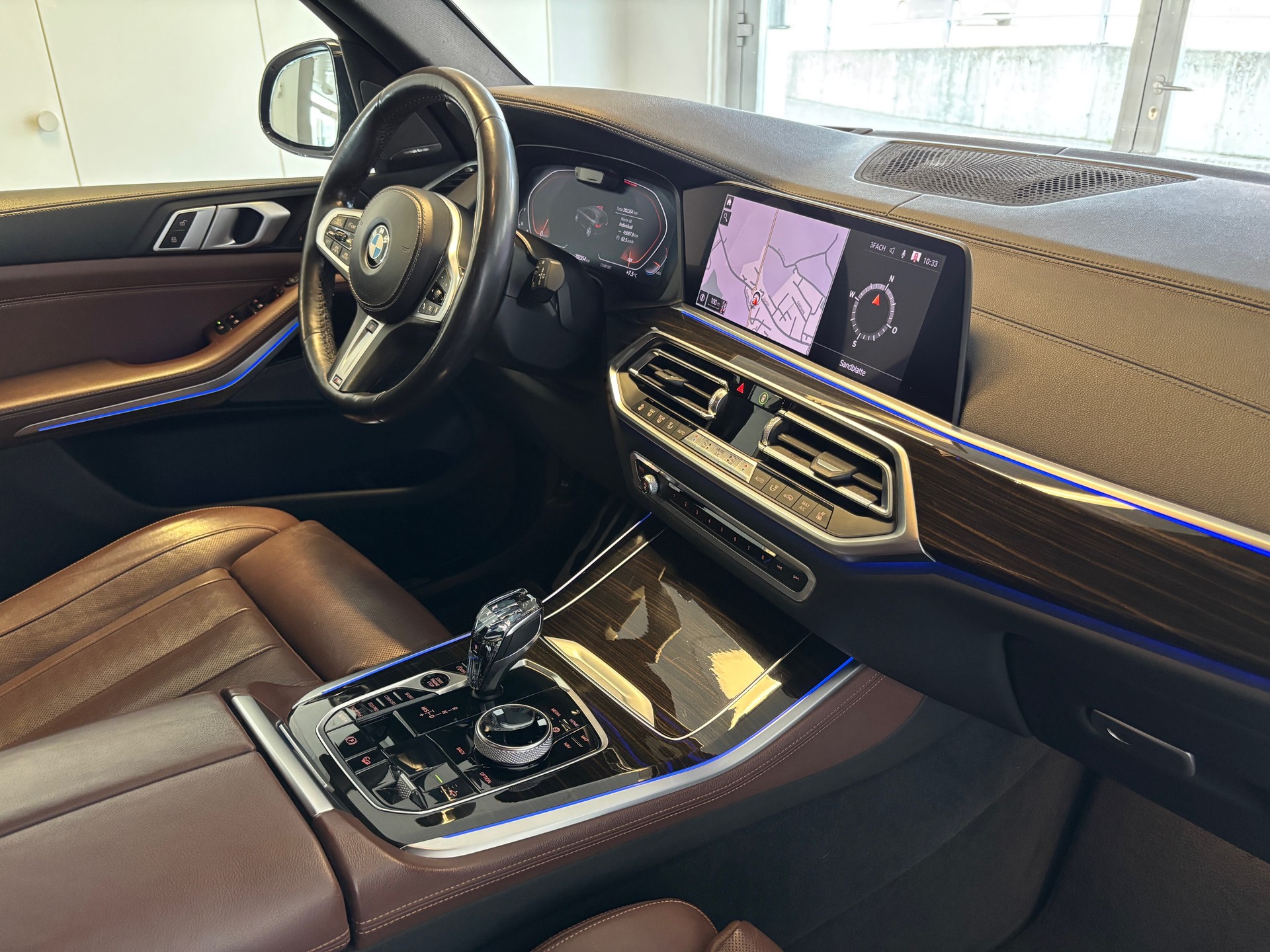 BMW X5 xDrive 40i M-Sport Steptronic-image-8