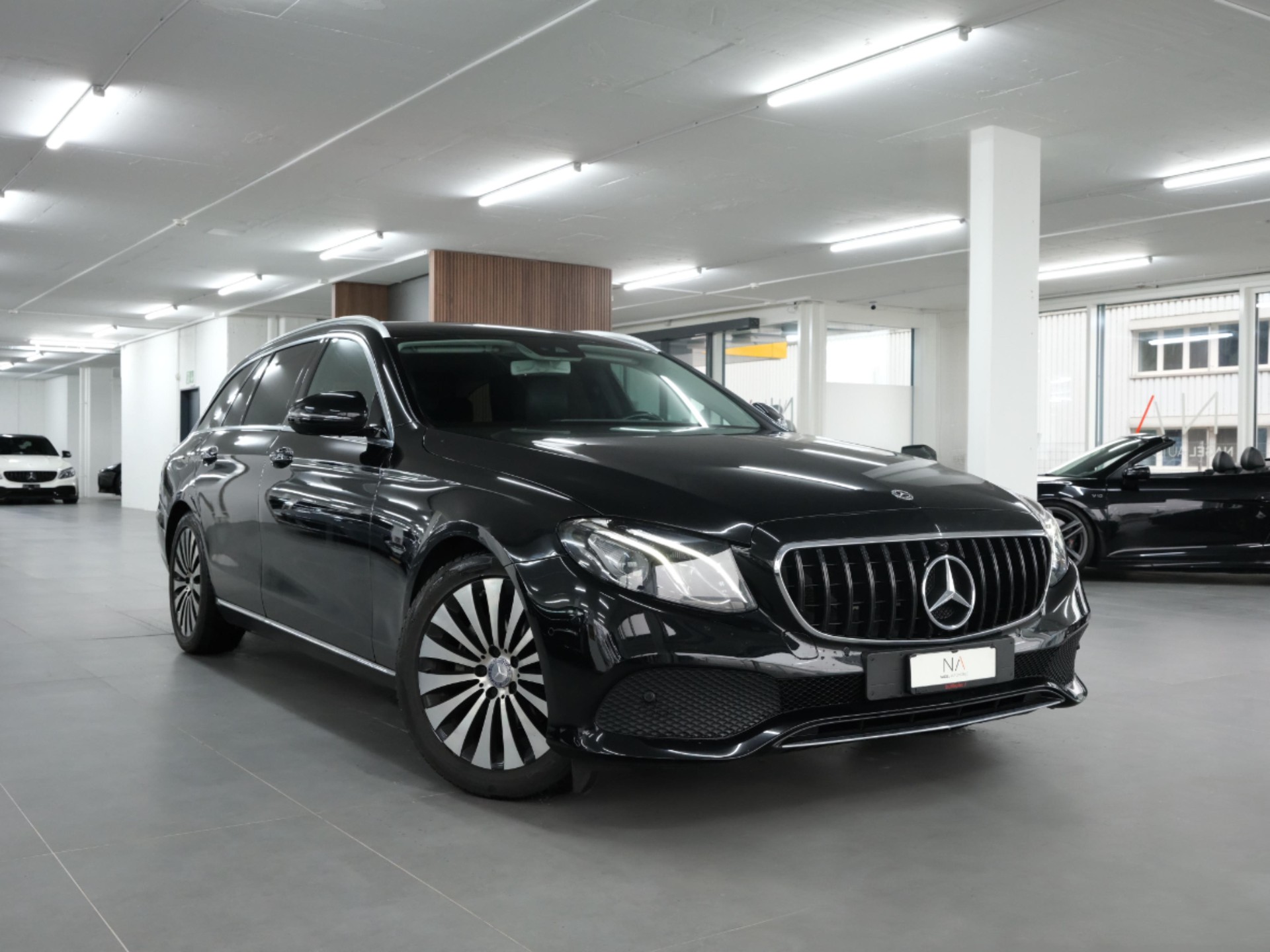 MERCEDES-BENZ E 200 AMG Line 9G-Tronic