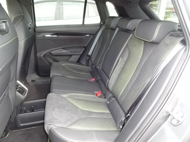 SKODA Elroq 85 RS 4x4-image-11