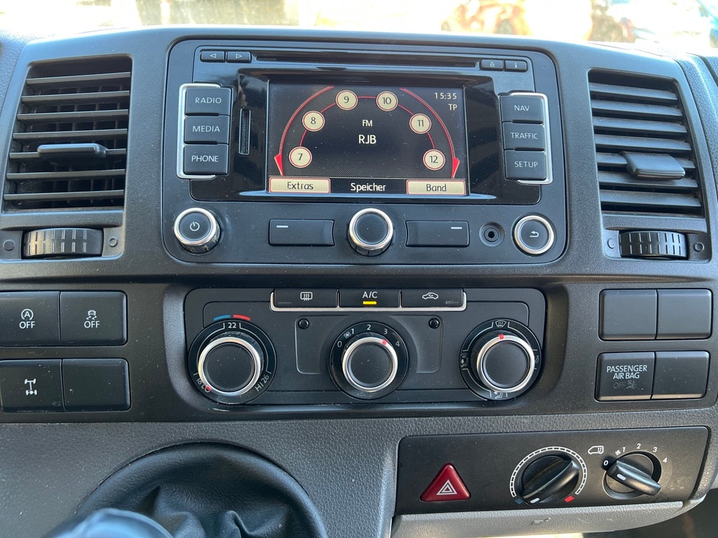 VW T5 2.0 Bi-TDI BMT 4Motion-image-12