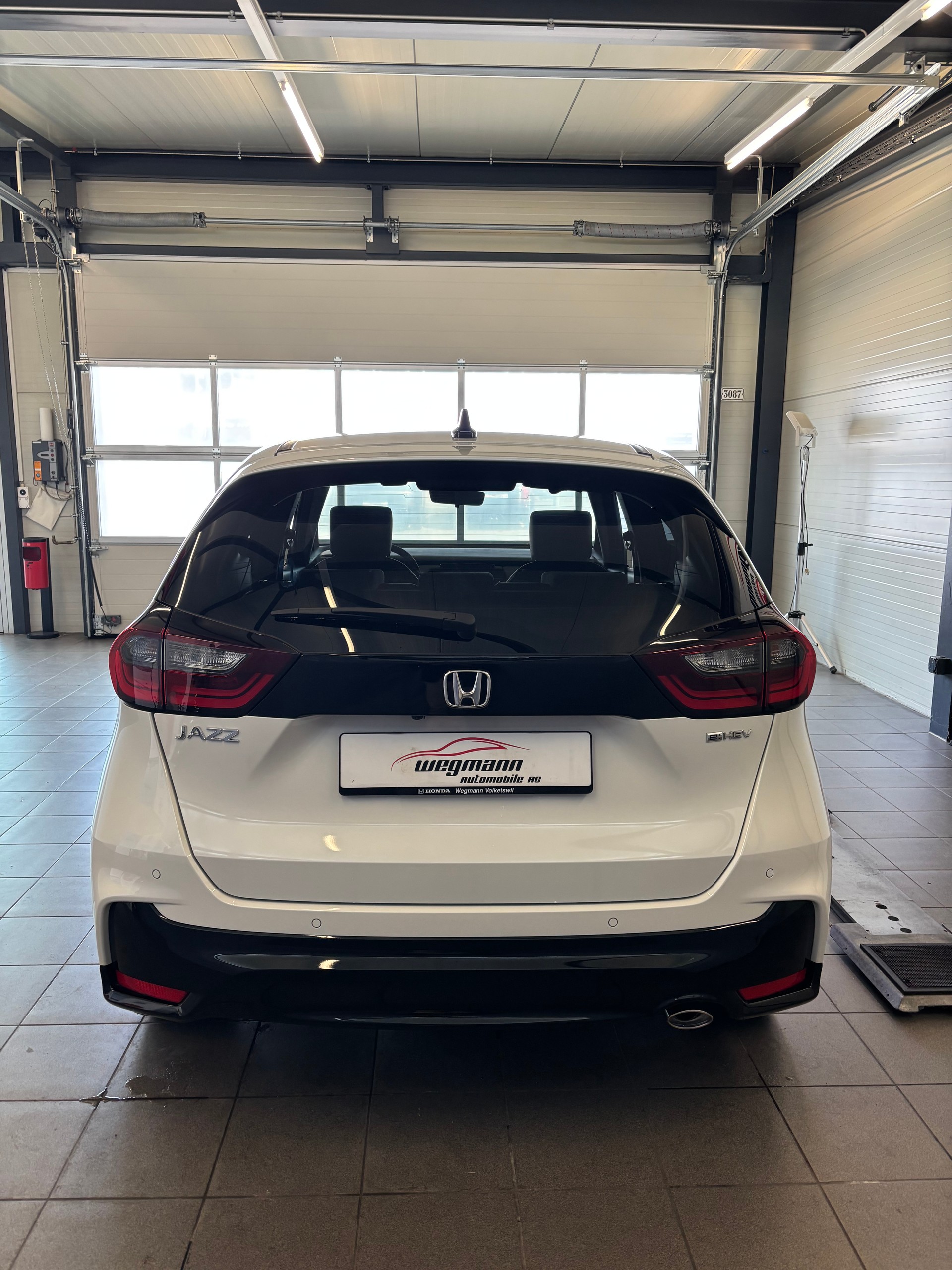 HONDA Jazz 1.5i-MMD Advance Sport E-CVT-image-4