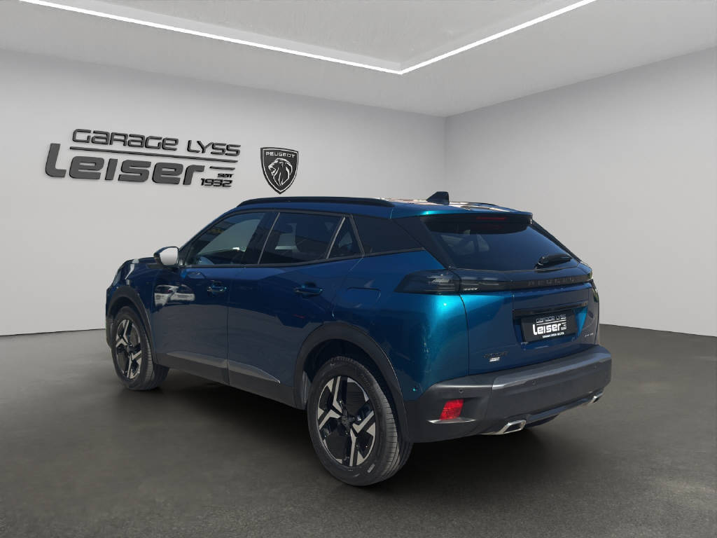 PEUGEOT 2008 1.2 Hybrid 145 Allure Premium-image-6