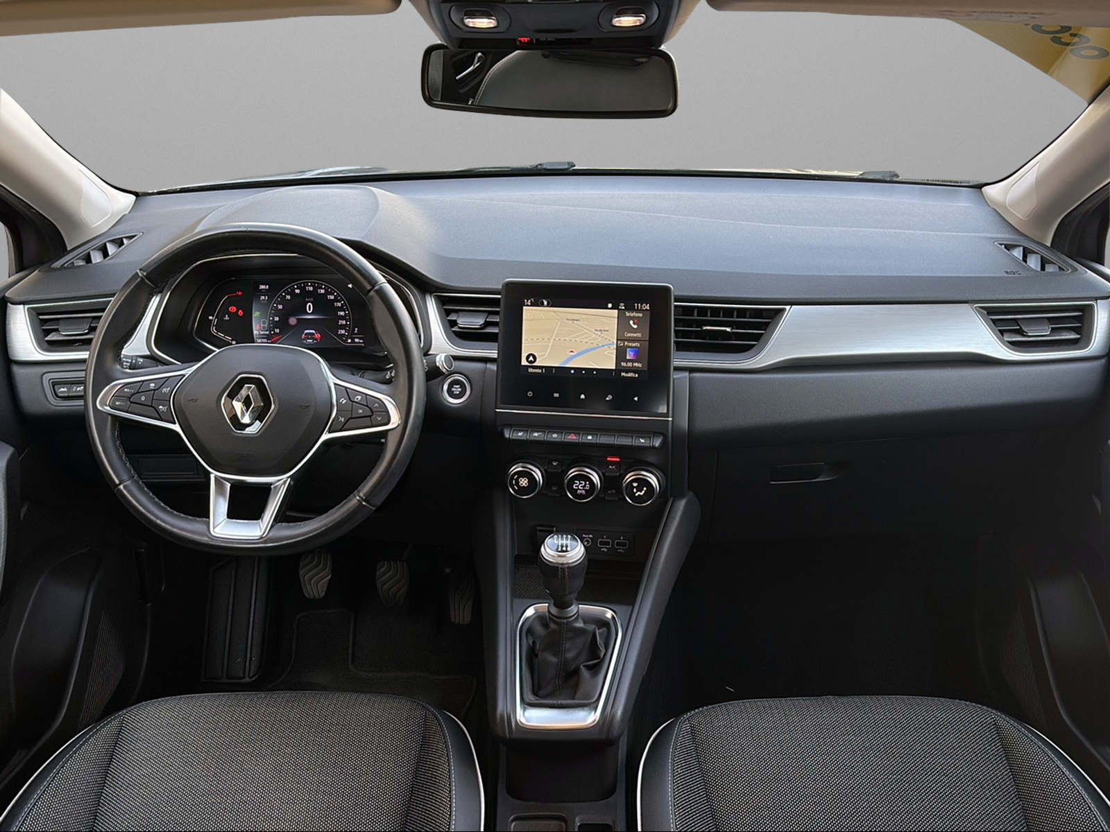 RENAULT Captur 1.3 TCe Intens-image-8