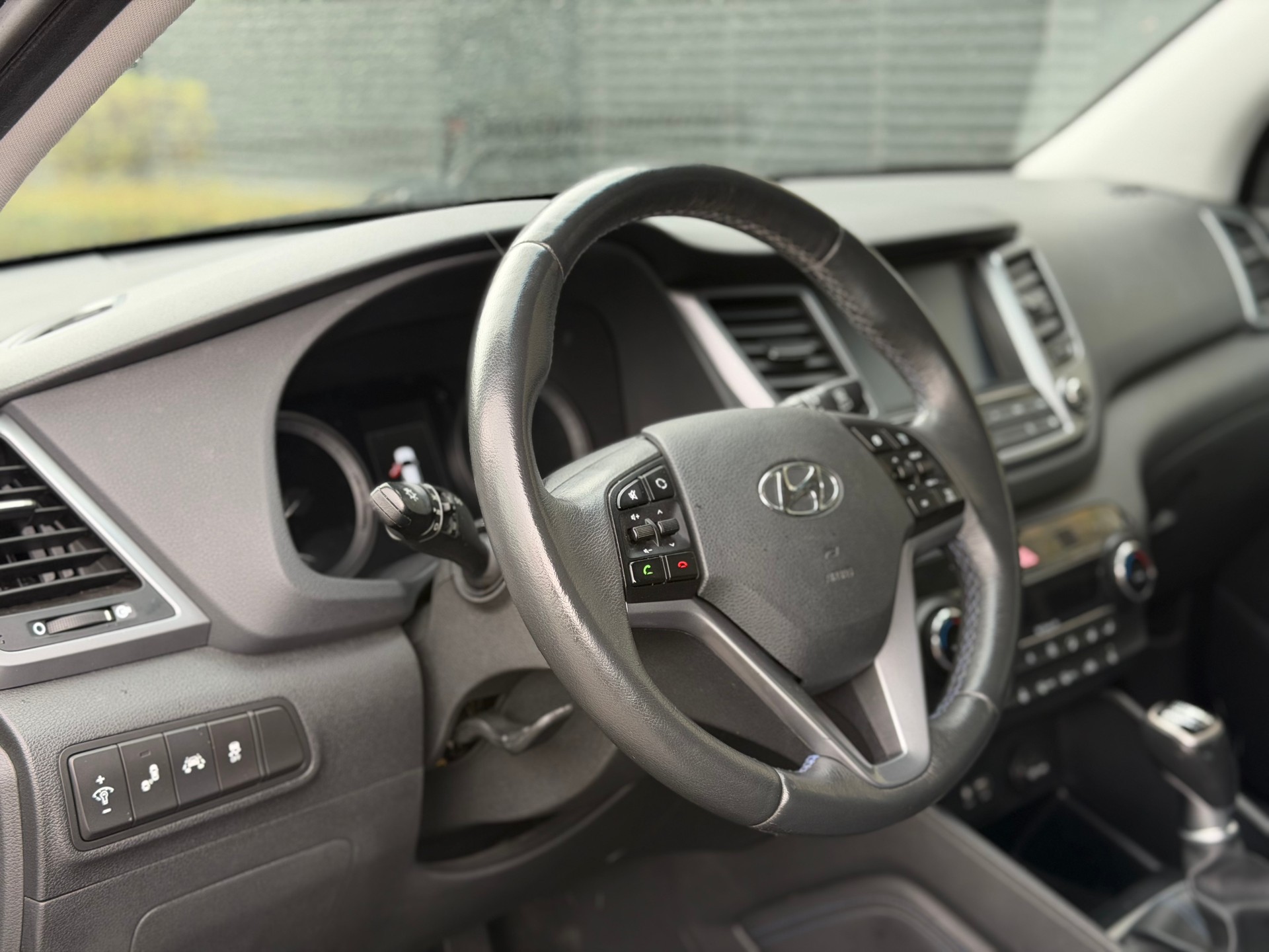 HYUNDAI Tucson 2.0 CRDI Plena 4WD-image-8