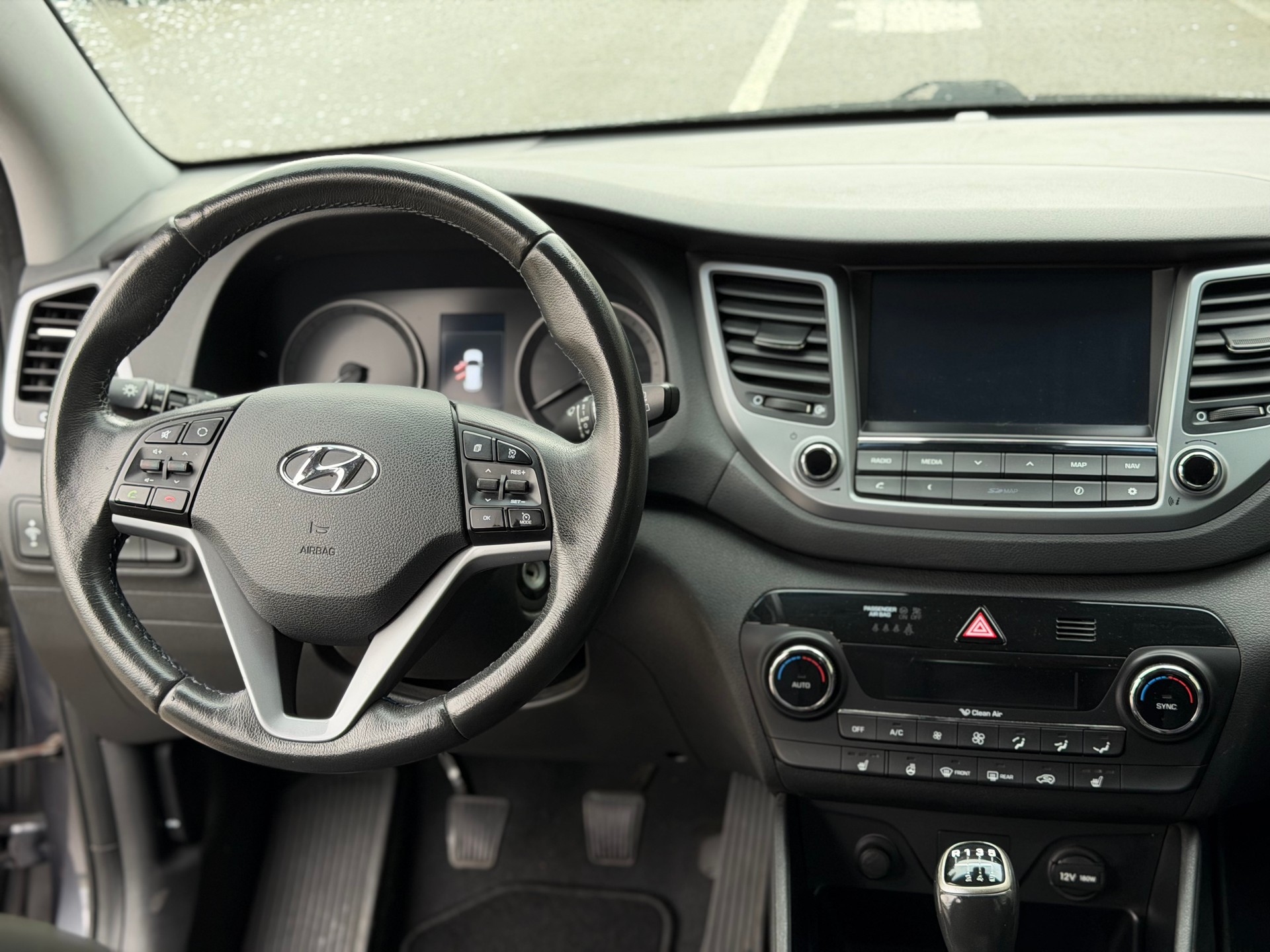 HYUNDAI Tucson 2.0 CRDI Plena 4WD-image-9