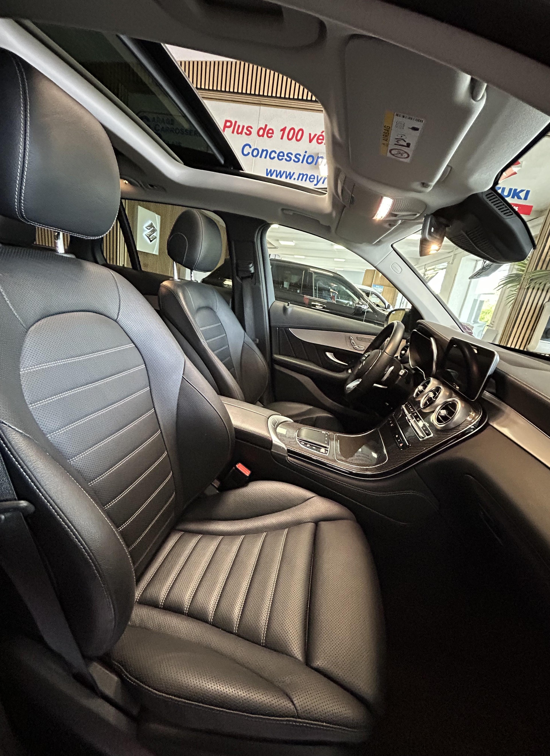 MERCEDES-BENZ GLC 300 e AMG Line 4m-image-21