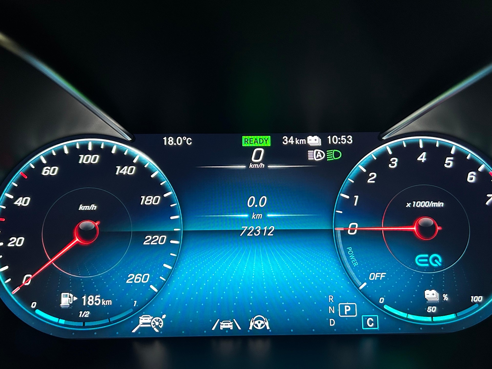 MERCEDES-BENZ GLC 300 e AMG Line 4m-image-9