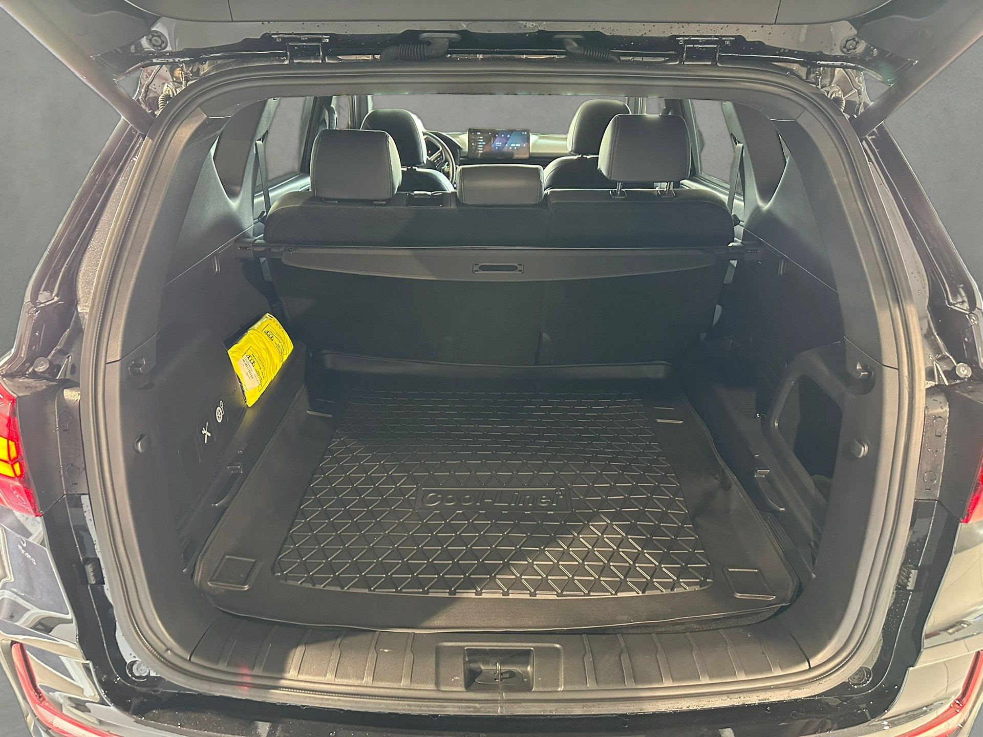 KGM-SsangYong Rexton 2.2 CRDi Blackline 4WD AT 3.5 T AHK-showroom-element-3