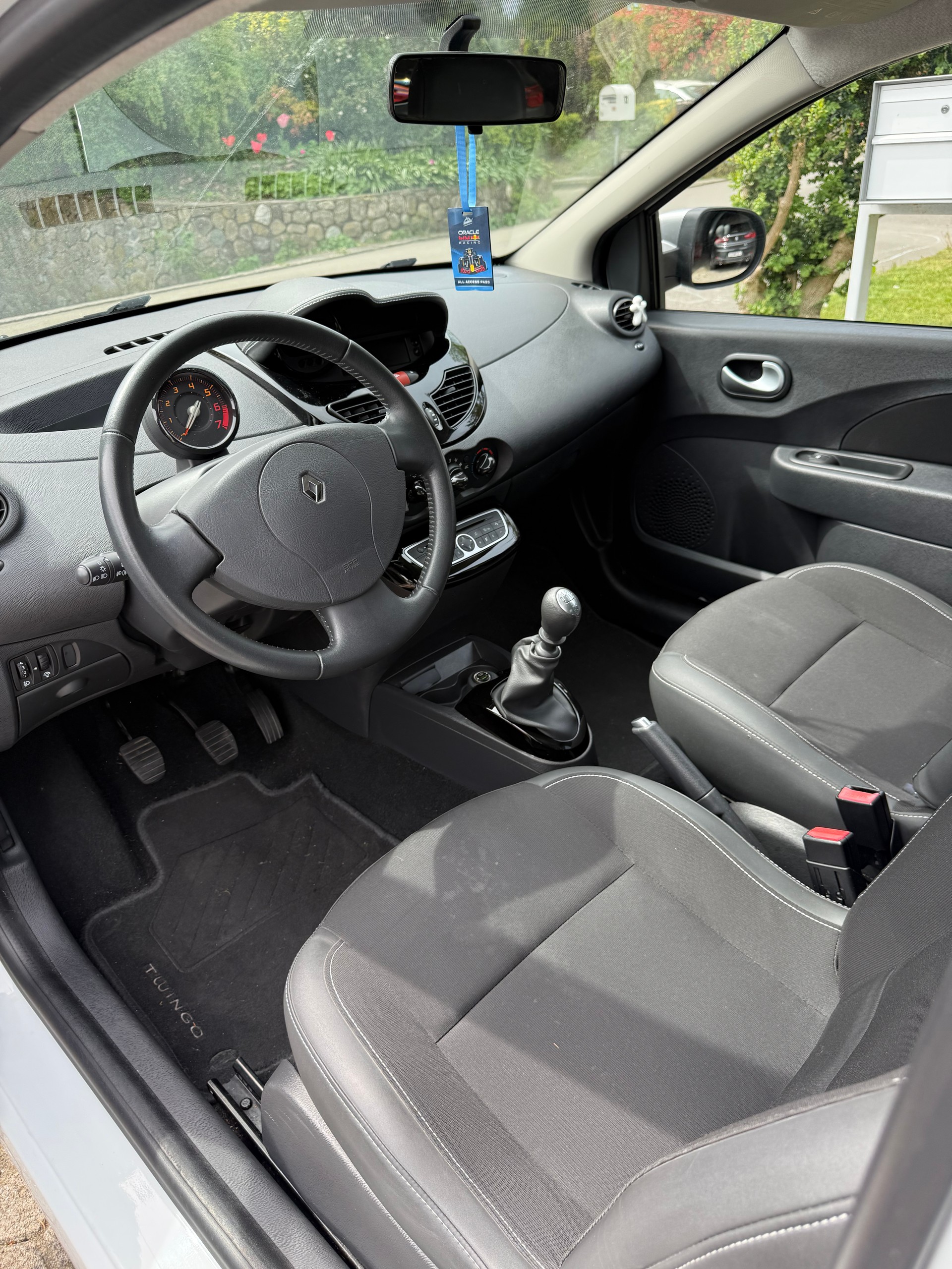 RENAULT Twingo 1.2 16V Dynamique-image-2