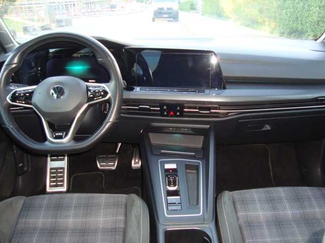 VW Golf 2.0 TDI GTD DSG-image-11