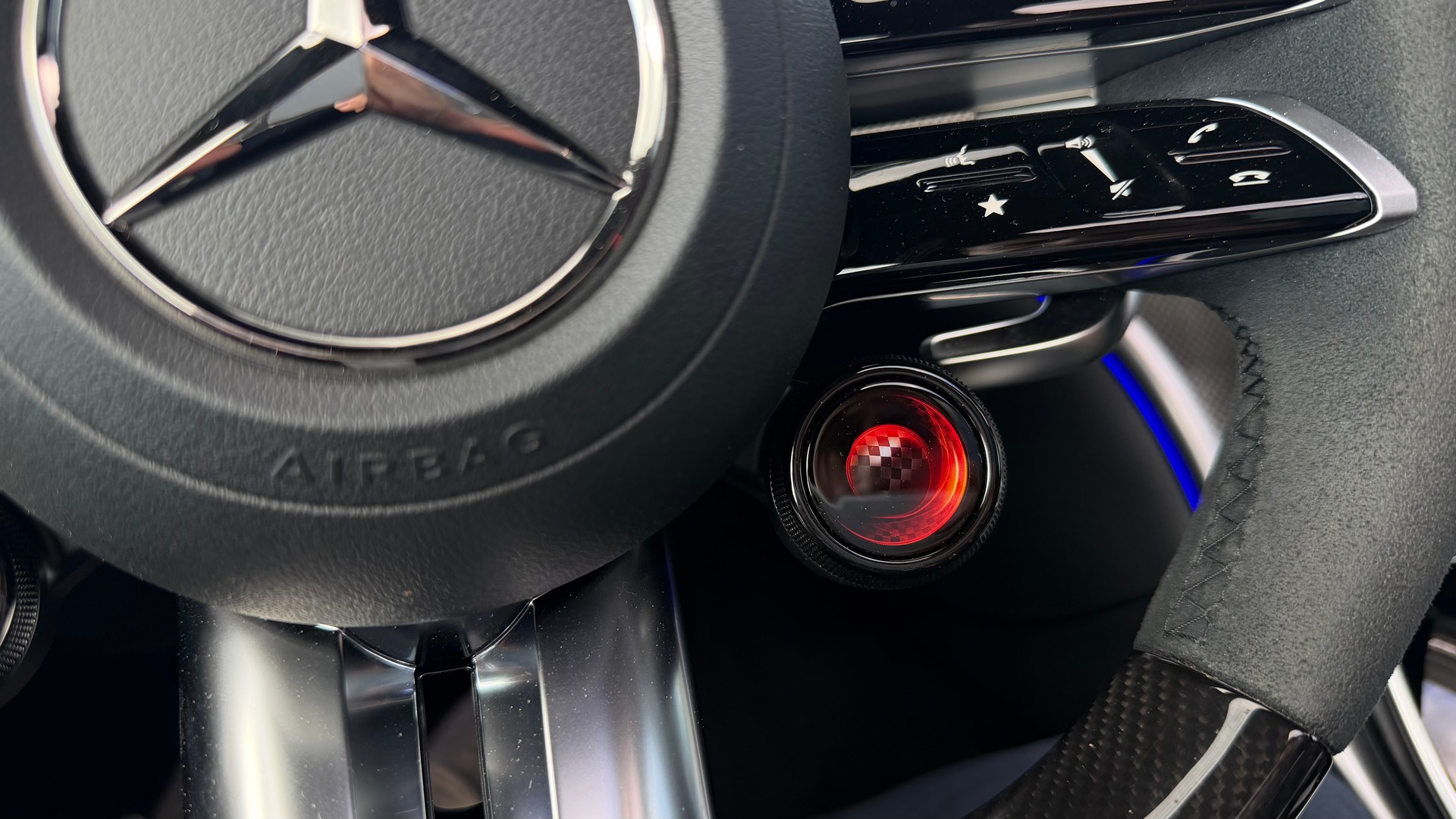 MERCEDES-BENZ CLE 53 Coupé AMG 4Matic+ 9G-Tronic *MANUFAKTUR spectral blue magno*-image-14