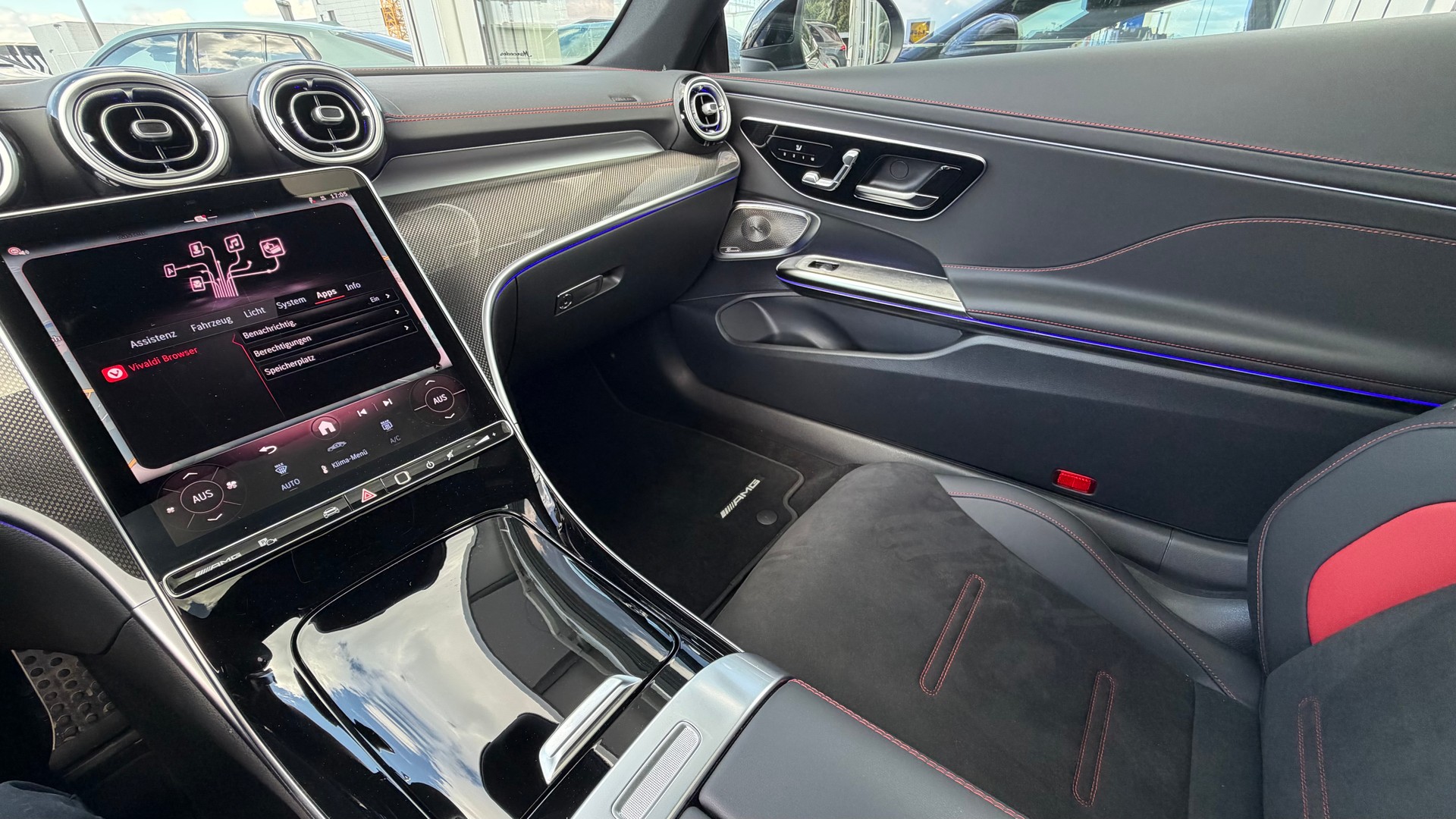 MERCEDES-BENZ CLE 53 Coupé AMG 4Matic+ 9G-Tronic *MANUFAKTUR spectral blue magno*-image-31