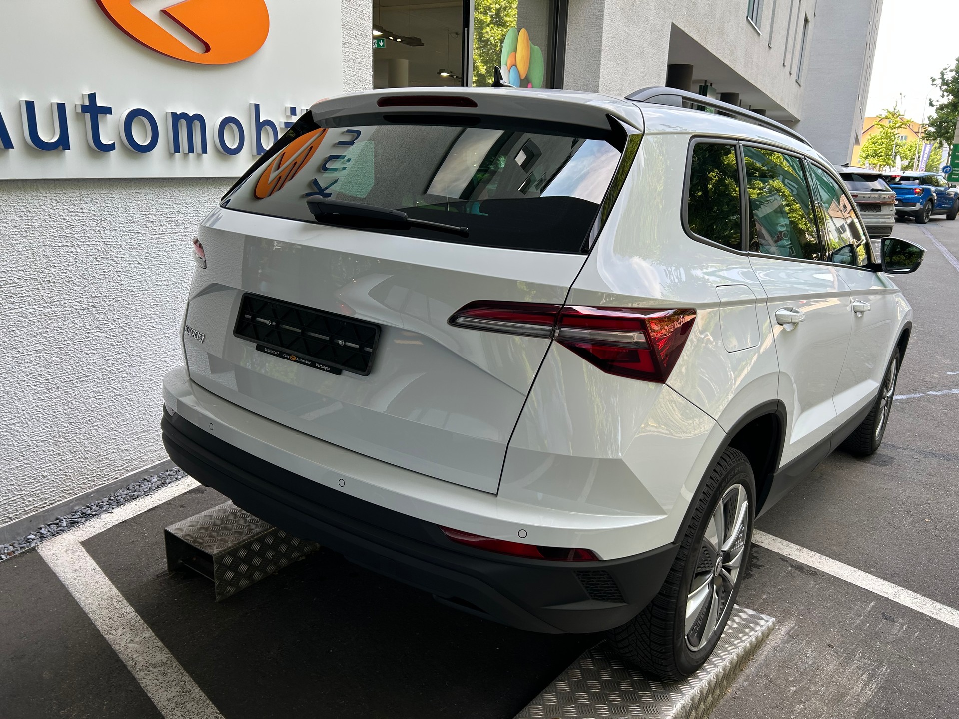 SKODA Karoq 1.5 TSI Ambition DSG-image-2