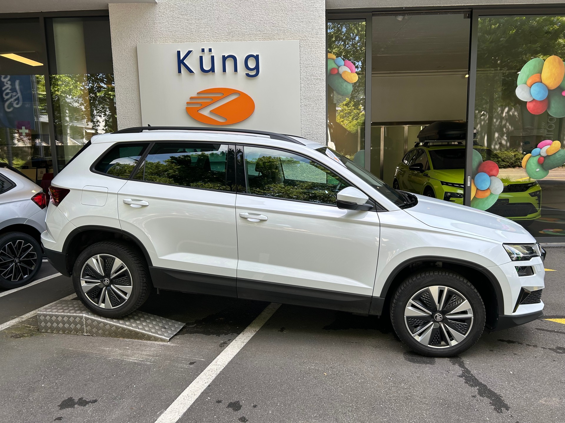 SKODA Karoq 1.5 TSI Ambition DSG-image-1