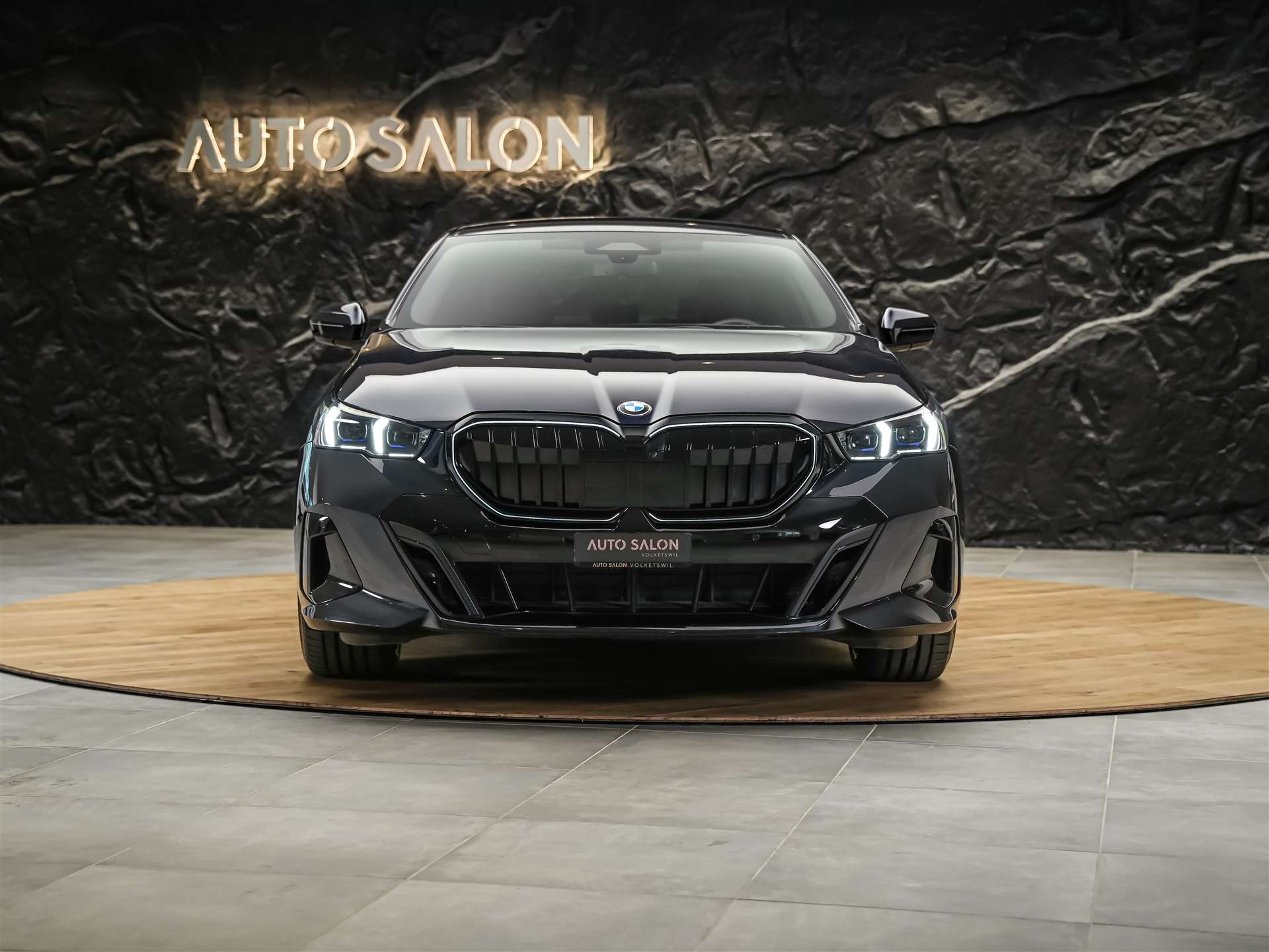 BMW 520d xDrive M Sport Steptronic *Iconic Glow*Head-Up Display*21" Felgen*-image-7